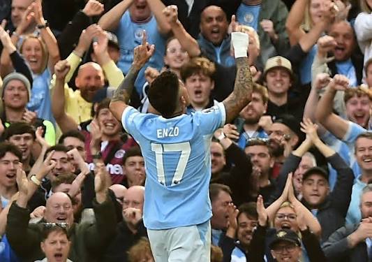 Enzo Fernández har scoret kampens første mål mod Manchester City
